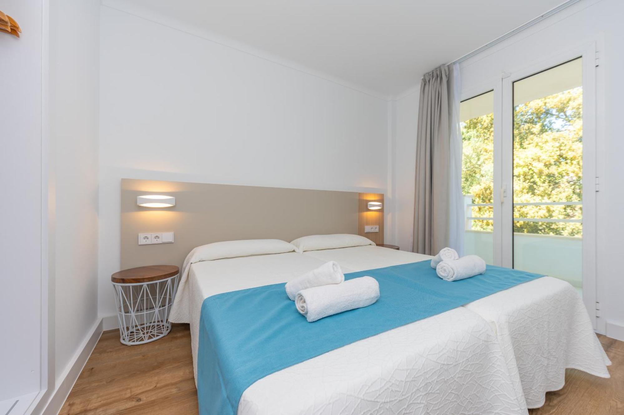 קניאמל Apartamentos Massanet מראה חיצוני תמונה