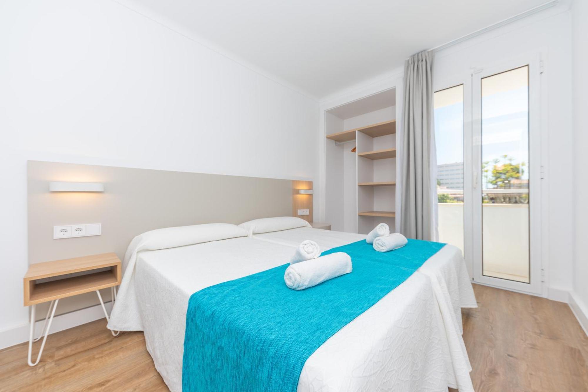 קניאמל Apartamentos Massanet מראה חיצוני תמונה