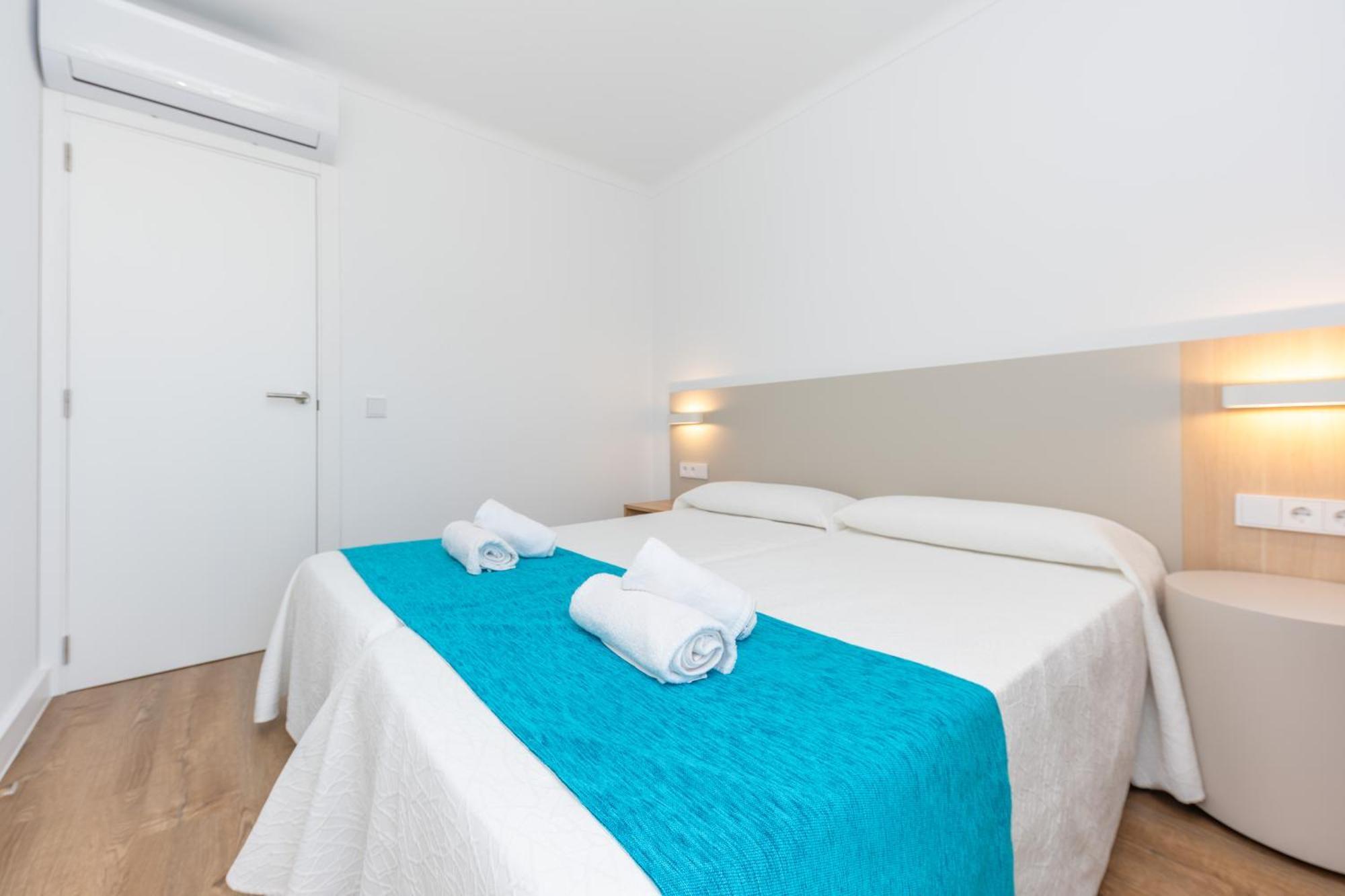 קניאמל Apartamentos Massanet מראה חיצוני תמונה