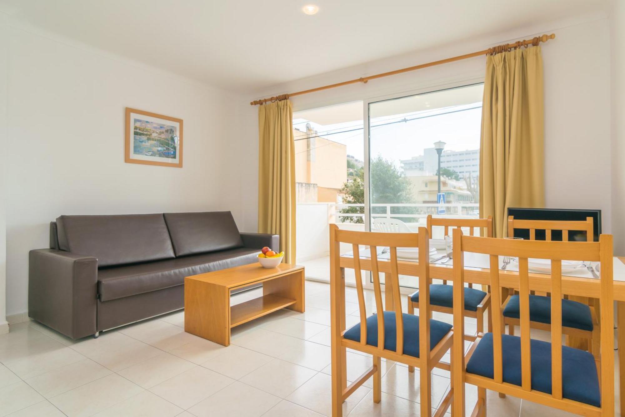 קניאמל Apartamentos Massanet מראה חיצוני תמונה