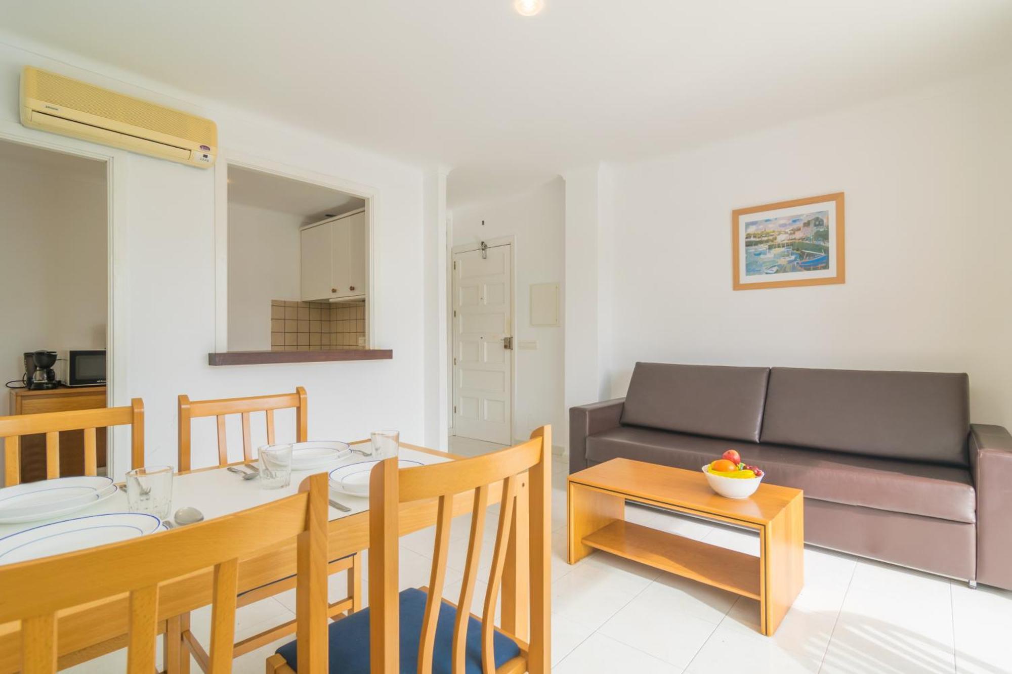 קניאמל Apartamentos Massanet מראה חיצוני תמונה