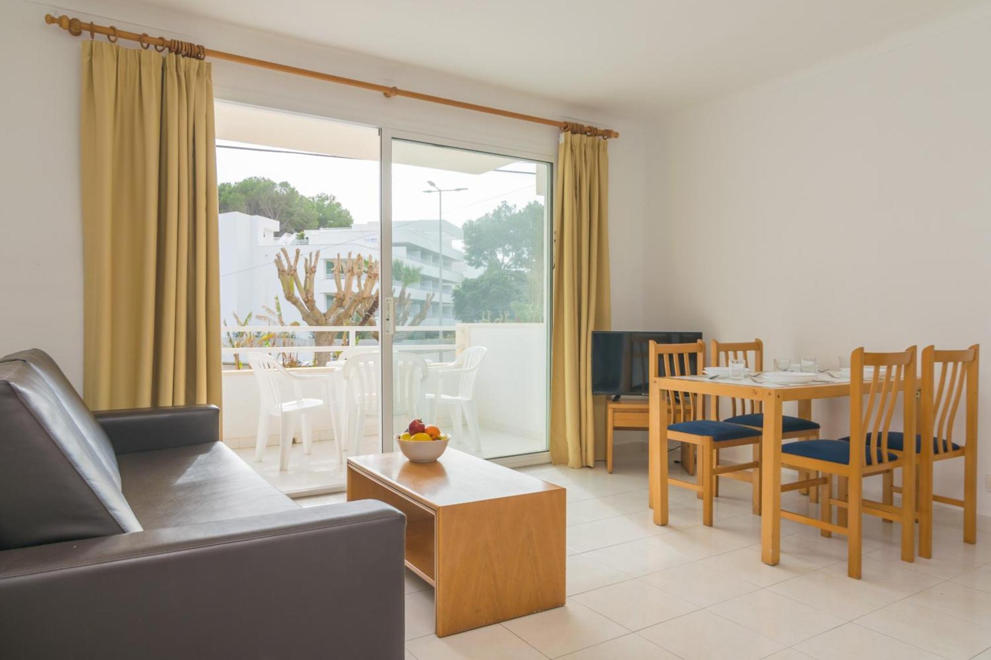 קניאמל Apartamentos Massanet מראה חיצוני תמונה